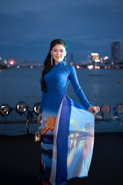 Nữ Hoàng Phương Anh rạng ngời trong Lễ hội pháo hoa quốc tế Đà Nẵng 2019
