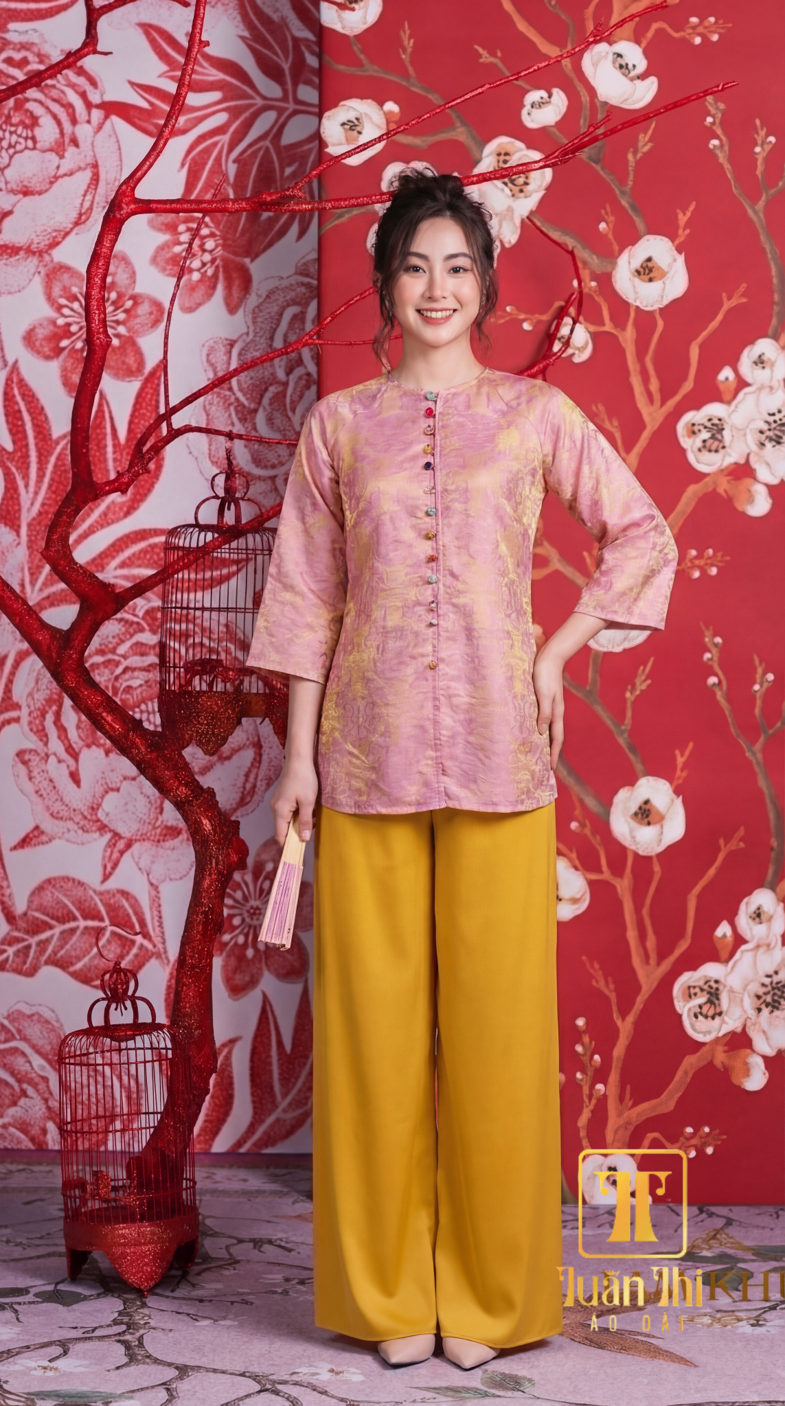 Ra-mat-BST-Ao-Ba-Ba-moi-Khi-di-san-gap-go-tinh-than-thoi-dai-9.jpg