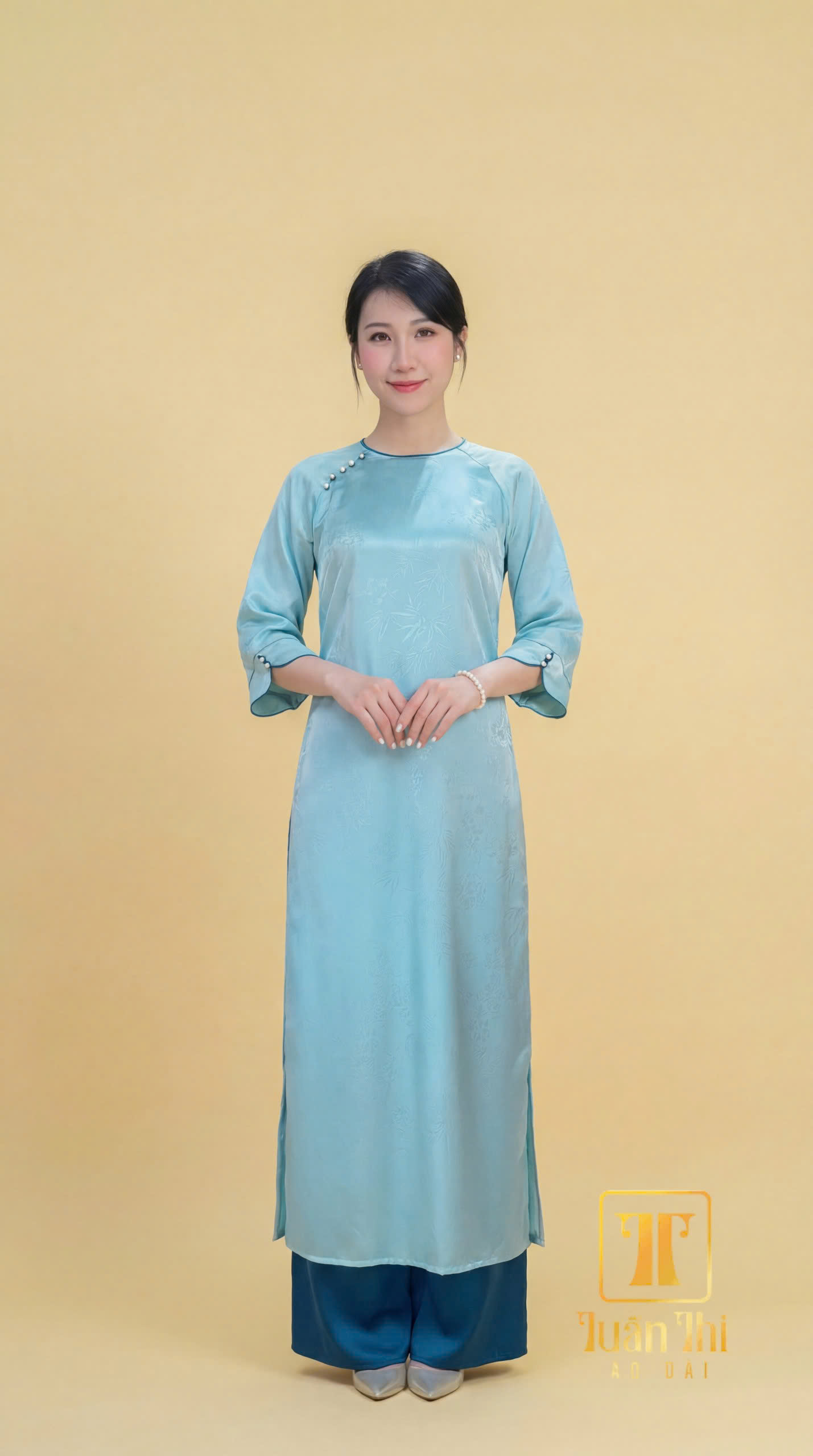 ADCT Lụa xanh mint cổ tay viền kết ngọc