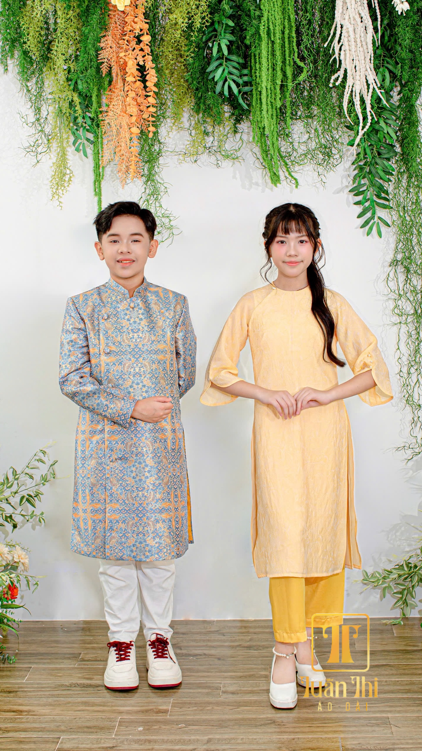 ADGD Gấm xanh họa tiết vàng