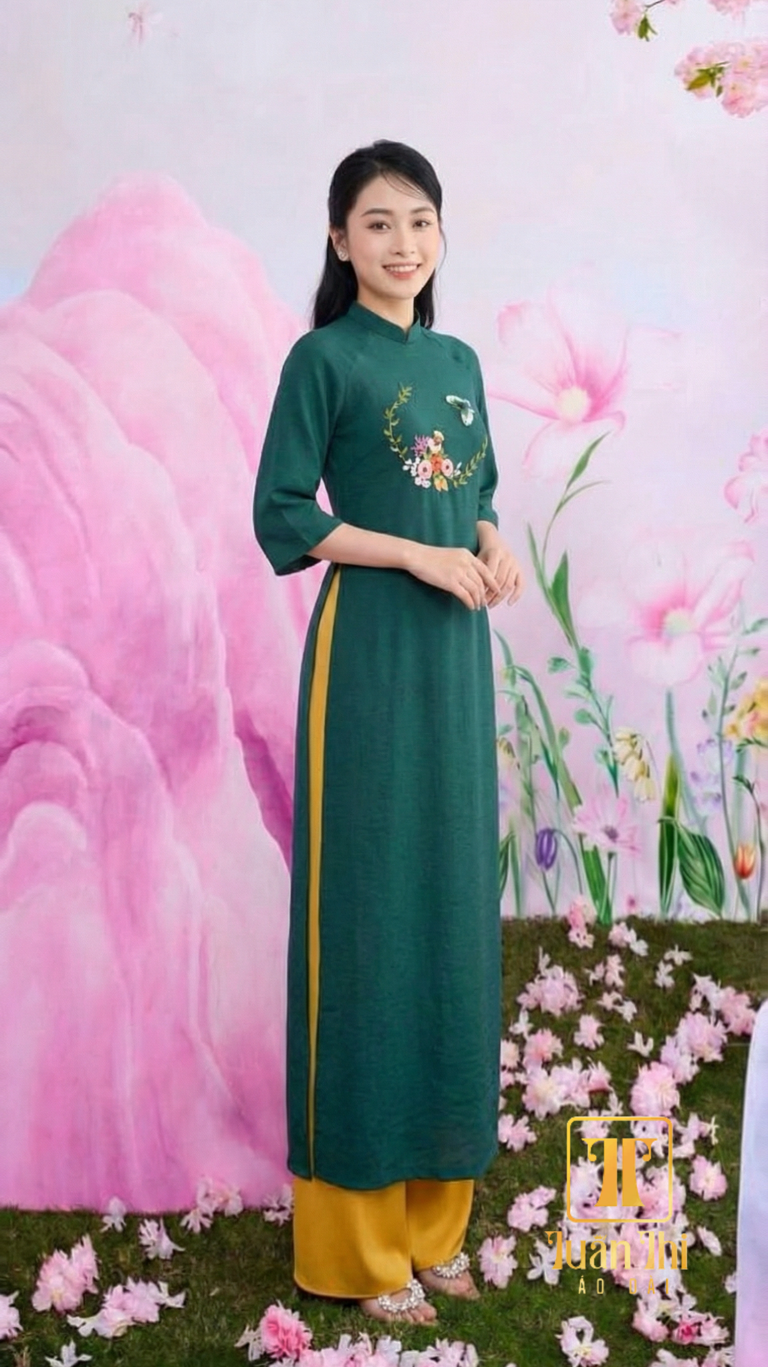ADCT-Xanh-lenin-theu-tay-vong-hoa-nguc.jpg?v=1772854964