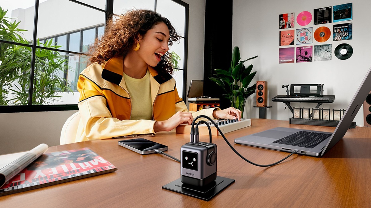 Ugreen ra mắt bộ sạc Uno mới có biểu tượng cảm xúc dễ thương thay đổi khi sạc
