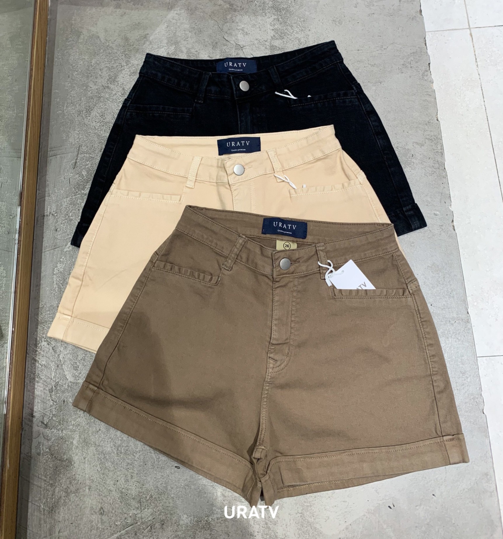 Quần short jeans may gấp line Uratv 225