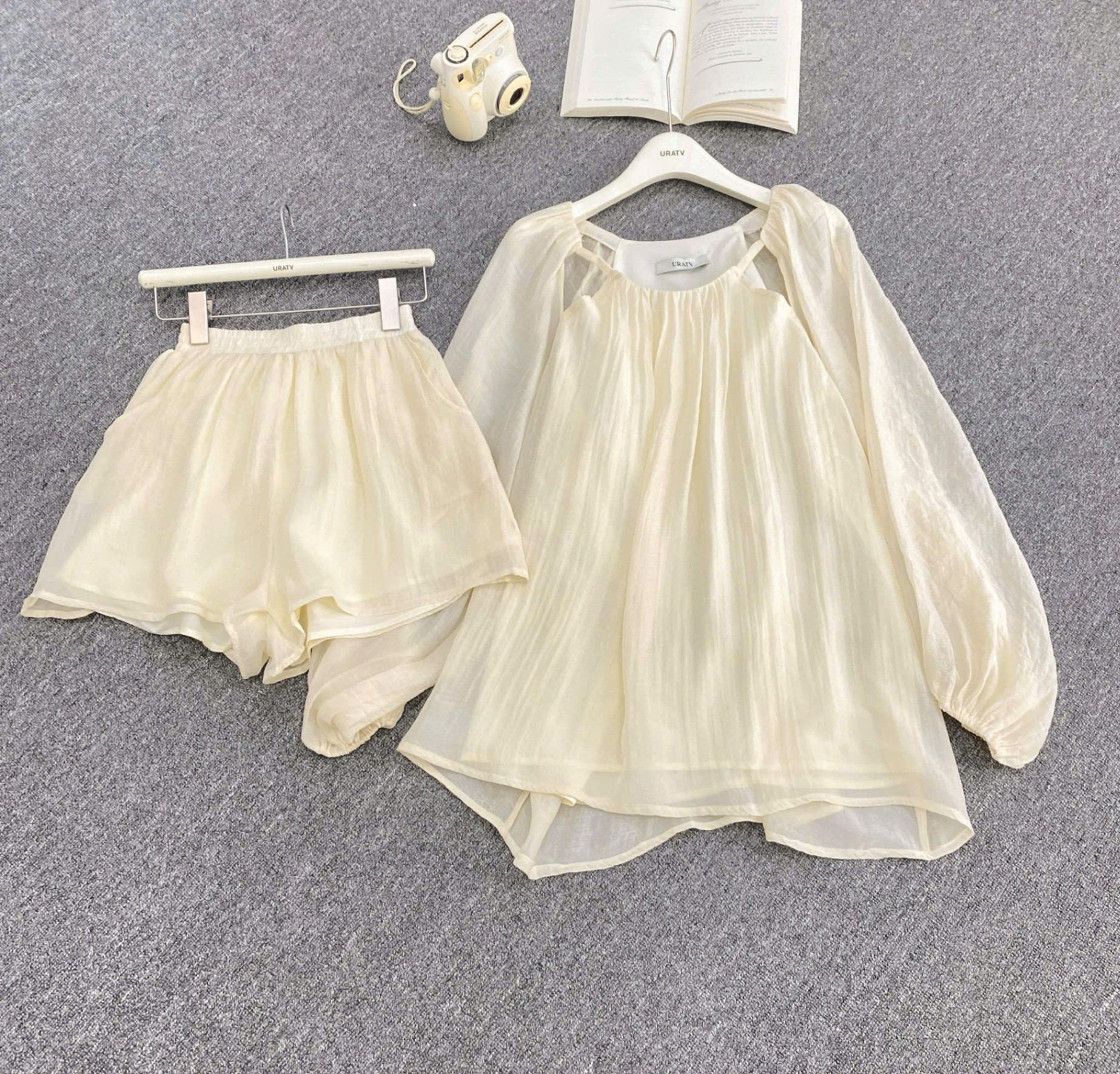 Set short lụa tơ URATV 385