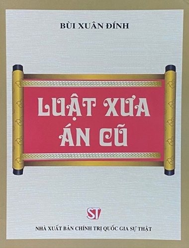 Luật Xưa Án Cũ