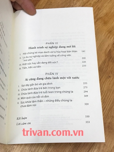 Nửa lo âu nửa trưởng thành - Hành trình tìm mình ở tuổi hai mươi - Jemma Sbeg