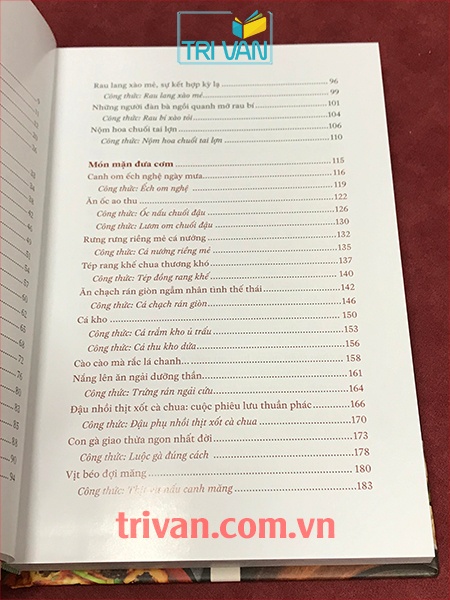 Những Món Ăn Nuôi Ta Lớn
