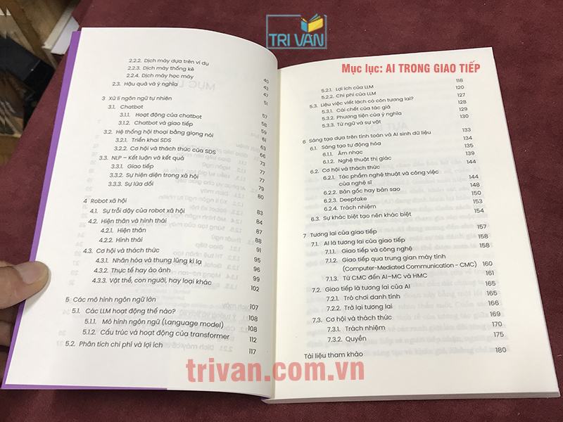 AI For Everything: AI trong giao tiếp - AI cho tri thức - AI trong khám phá khoa học - AI vì sự đa dạng - AI vì các mục tiêu phát triển bền vững (5 quyển)