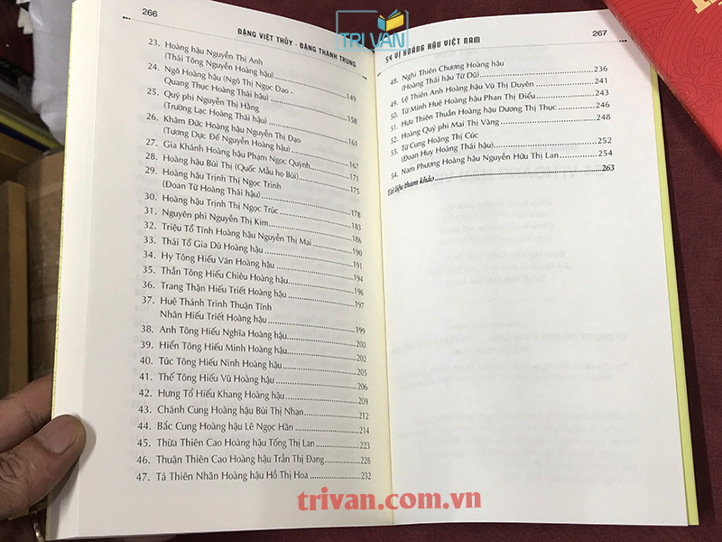 Combo sách 54 Vị Hoàng Đế Việt Nam - 54 Vị Hoàng Hậu Việt Nam - Đặng Việt Thủy - Đặng Thành Trung