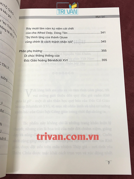 Kitô Giáo là gì? Tác phẩm cuối cùng, như một di chúc thiêng liêng - Đức Giáo Hoàng Bênêđictô XVI