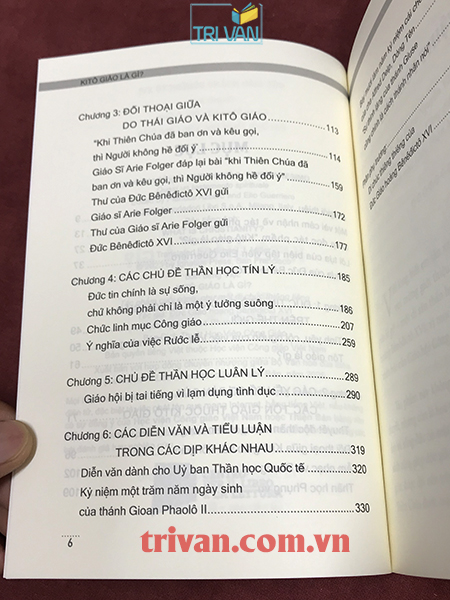 Kitô Giáo là gì? Tác phẩm cuối cùng, như một di chúc thiêng liêng - Đức Giáo Hoàng Bênêđictô XVI