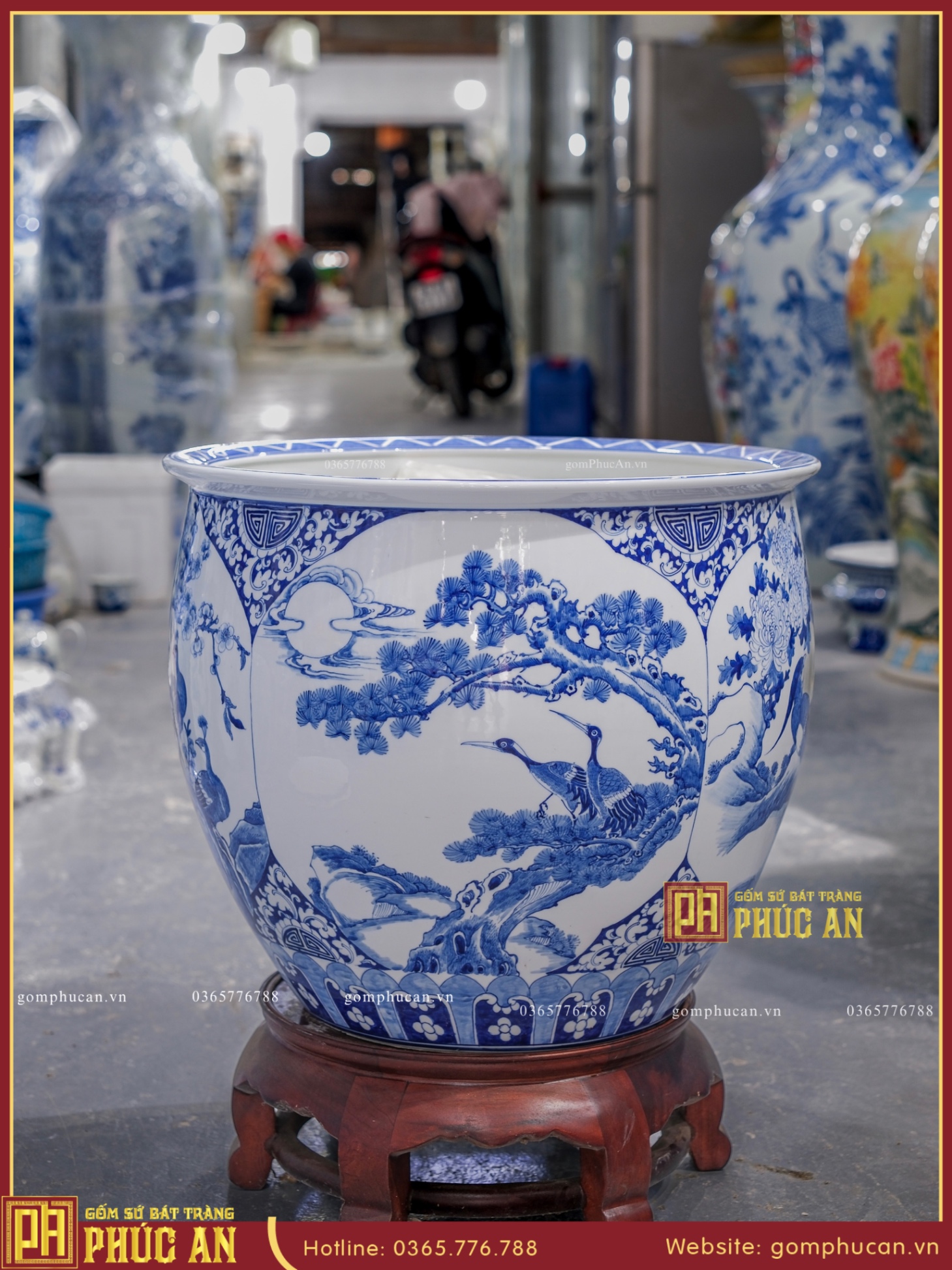 Thống H43 “Tứ cảnh” men lam vẽ kỹ