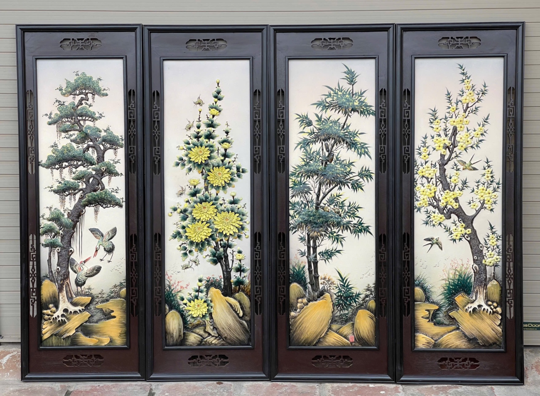 Tranh sứ đắp nổi tứ quý “Xuân Hạ Thu Đông” QUY011
