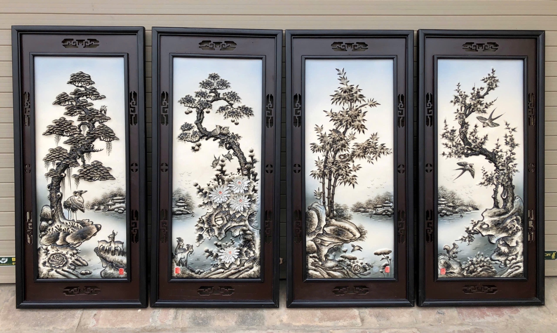 Tranh sứ đắp nổi tứ quý “Xuân Hạ Thu Đông” QUY028
