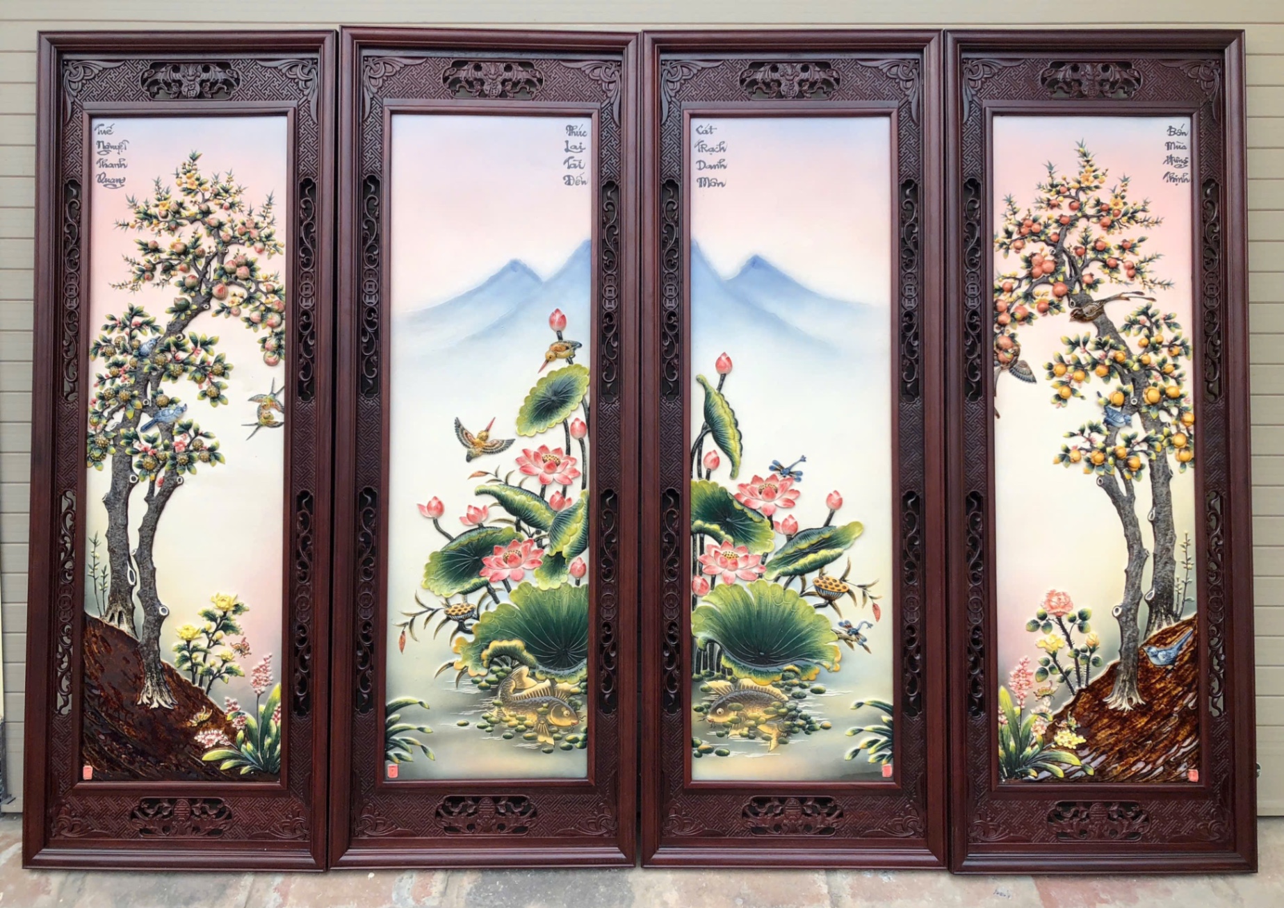 Tranh sứ đắp nổi tứ quý “Xuân Hạ Thu Đông” QUY015