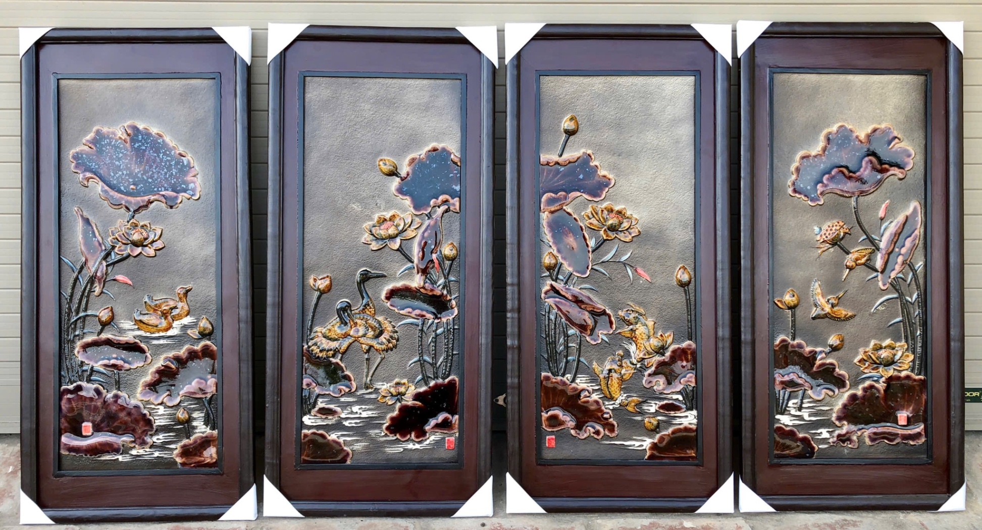 Tranh sứ đắp nổi tứ quý “Xuân Hạ Thu Đông” QUY034