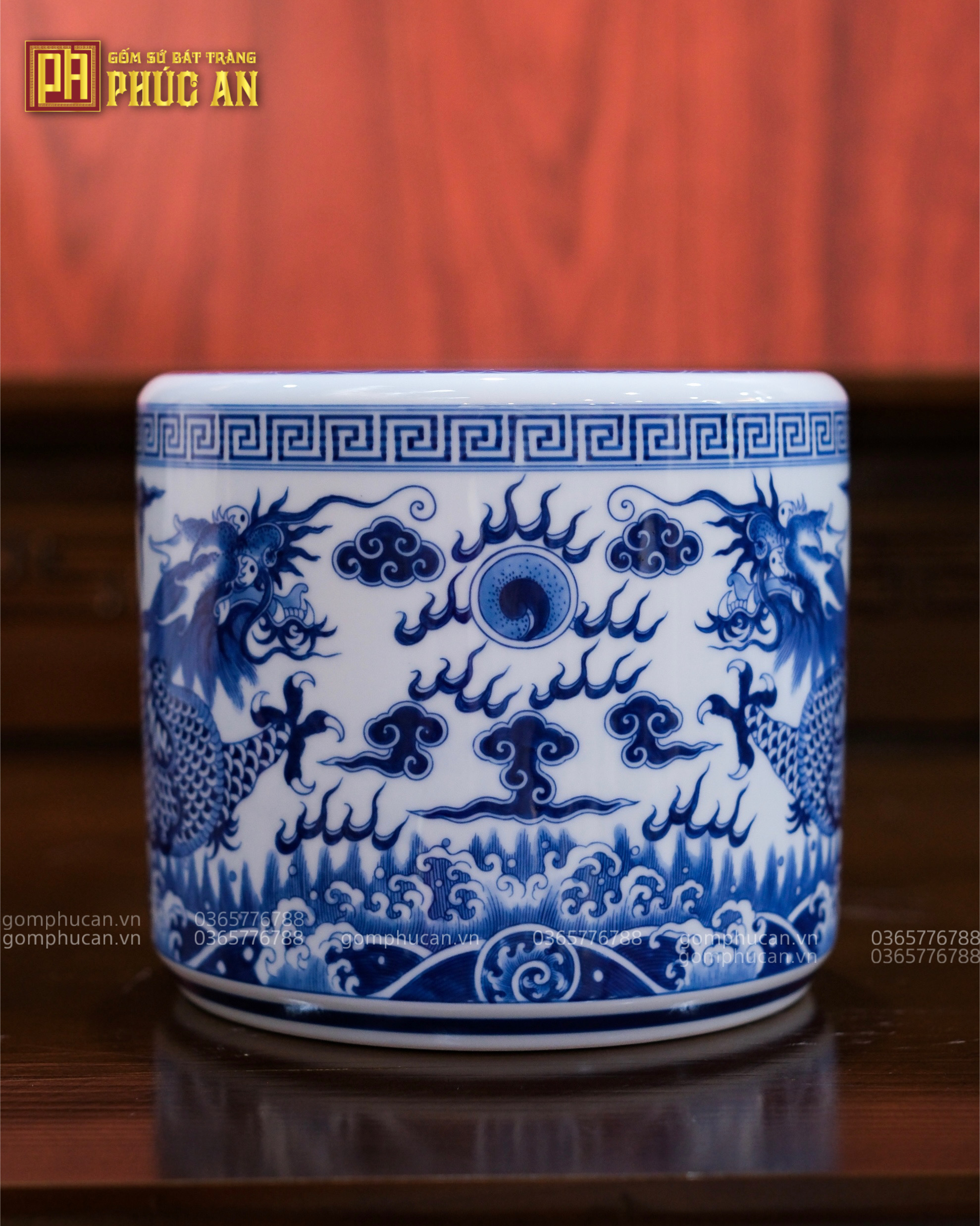 Bát hương khuôn vẽ kỹ men lam
