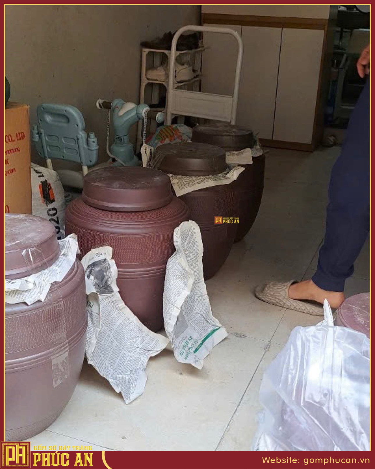 Chum-sanh-ngam-ruou-2-nap-30-lit_DD773149-7F43-42EF-8657-FE27B4D91342.jpg