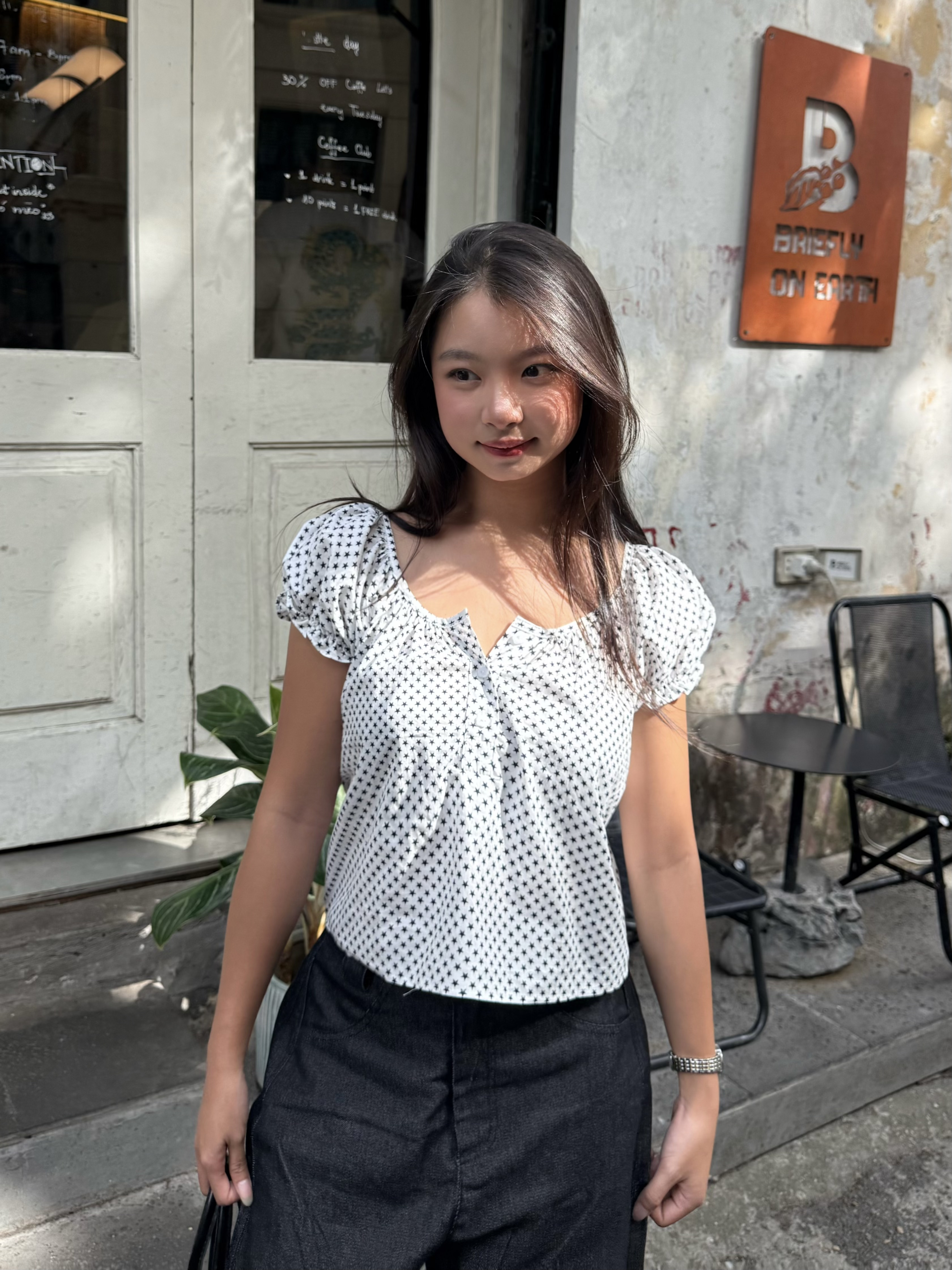 Áo kiểu thô cotton cổ tròn cúc hoa hoạ tiết sao Kimi Top - TKA453