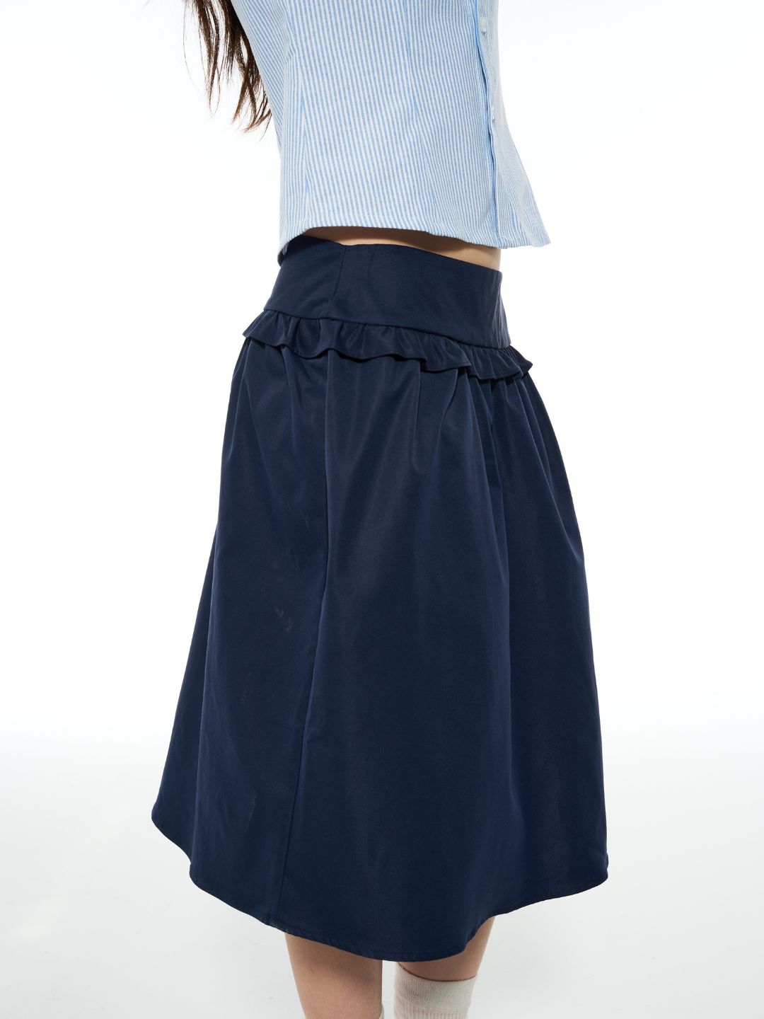 Chân váy midi cạp trễ bồng viền bèo chất liệu kaki NAMI SKIRT - TKC64