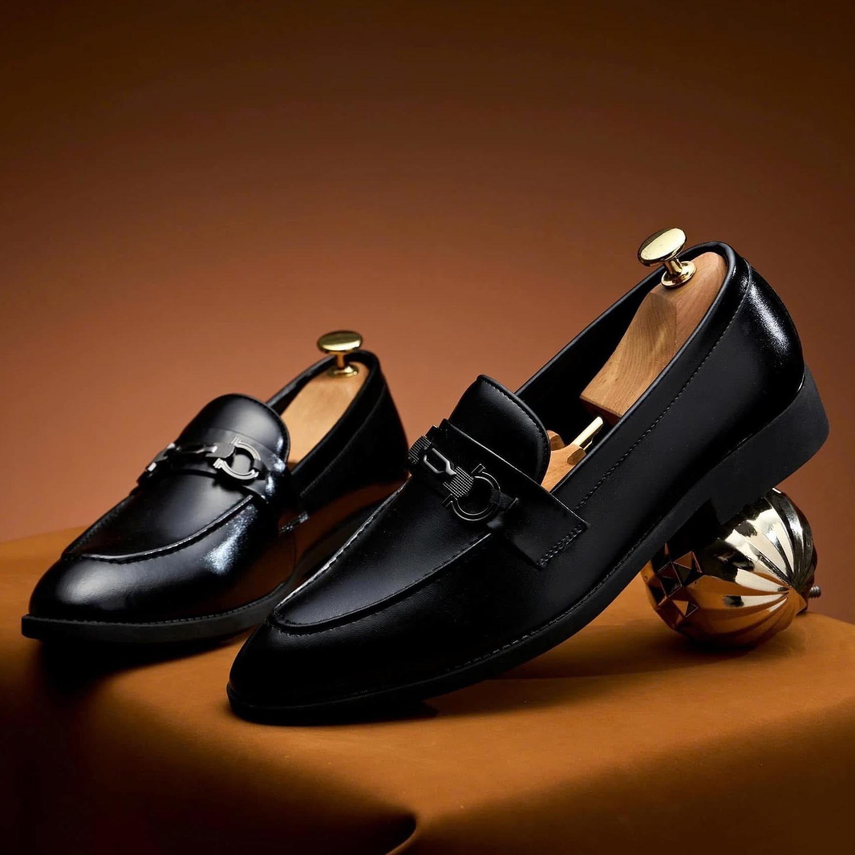 Giày công sở nam da nhám bóng, đế khâu phối khóa kim loại, giày tây nam thời trang size 39 đến 43