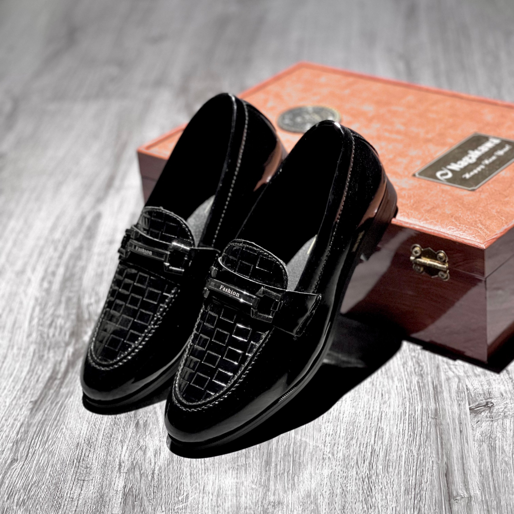Giày công sở nam da dập nổi phối khóa kim loại fashion thời trang, giày tây nam đế khâu - Dập gạch Fas
