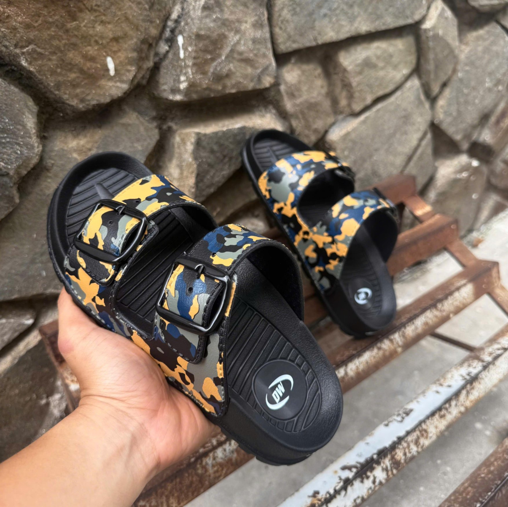 Dép 2 quai nam nữ, chống thấm nước, dép nhẹ và êm chân size 36 đến size 42