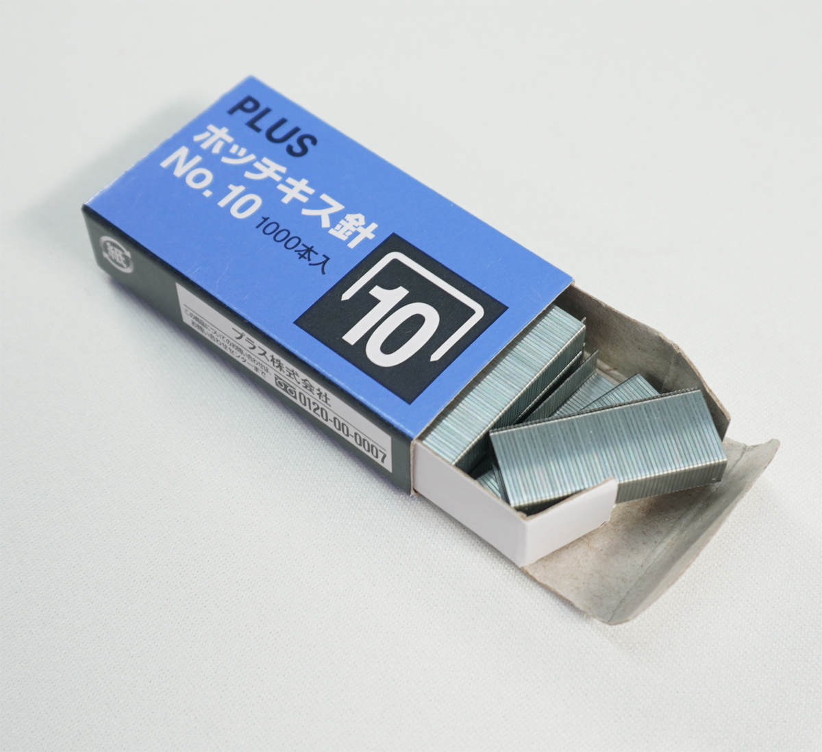 Ghim bấm số 10 Staples Nhật Bản