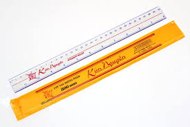 Thước nhựa Kim Nguyên dài 30cm