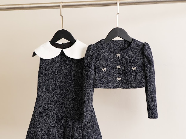 Váy tweed cổ sen kèm áo