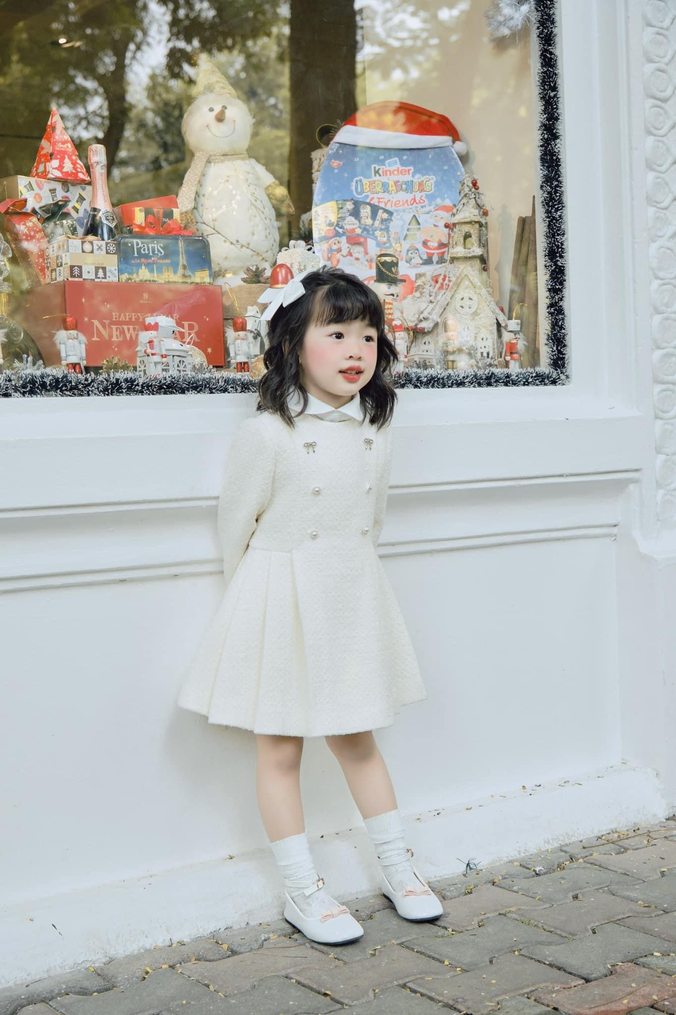 Váy Tweed  trắng kem