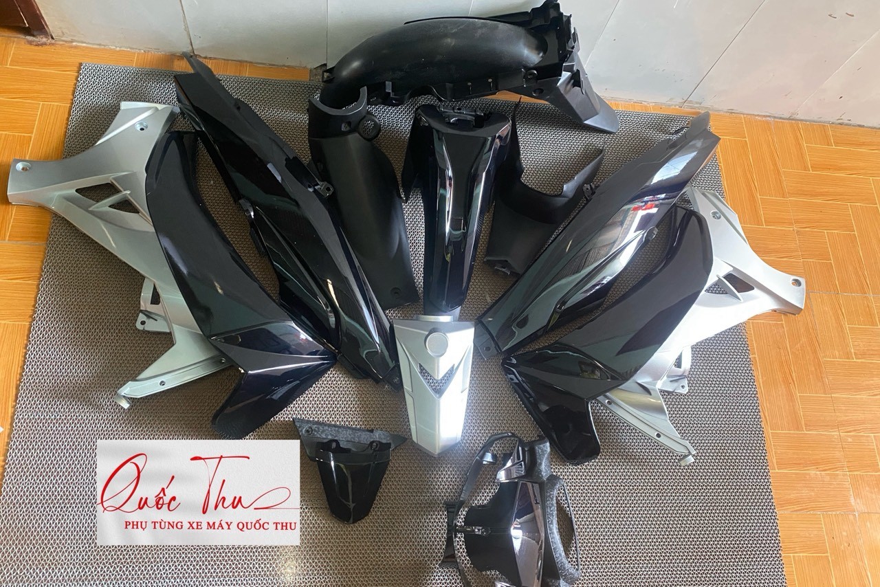 Dàn áo sirius 1/2 đen ( nạ + trong bạc) hello/FI chưa tem