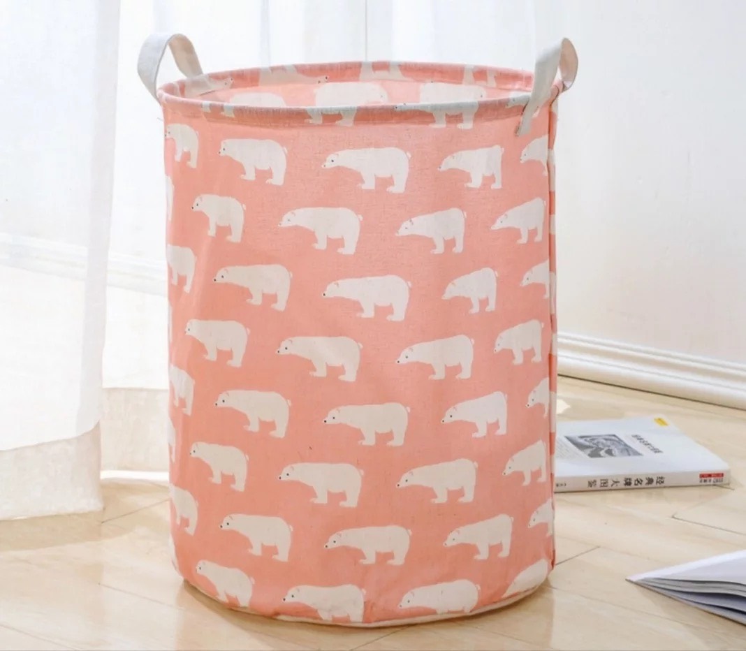 Giỏ Đựng Quân Áo Bằng Vải Gấu Hông