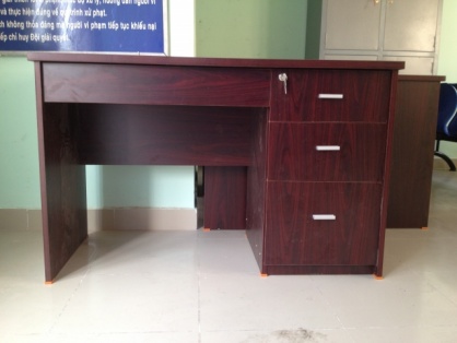 Bàn làm việc gỗ công nghiệp ngang 1m2