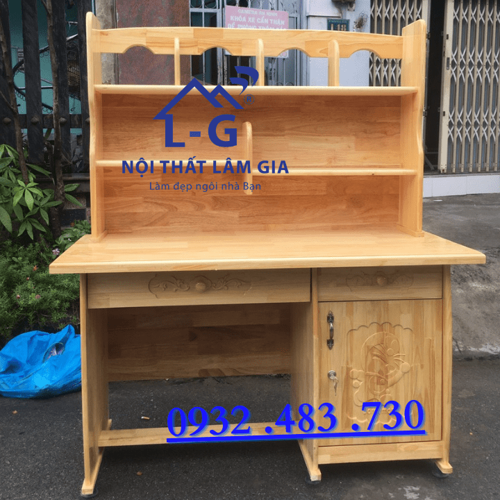 Bàn học sinh liền kệ gỗ tự nhiên ngang 1m2 màu vàng Lâm Gia