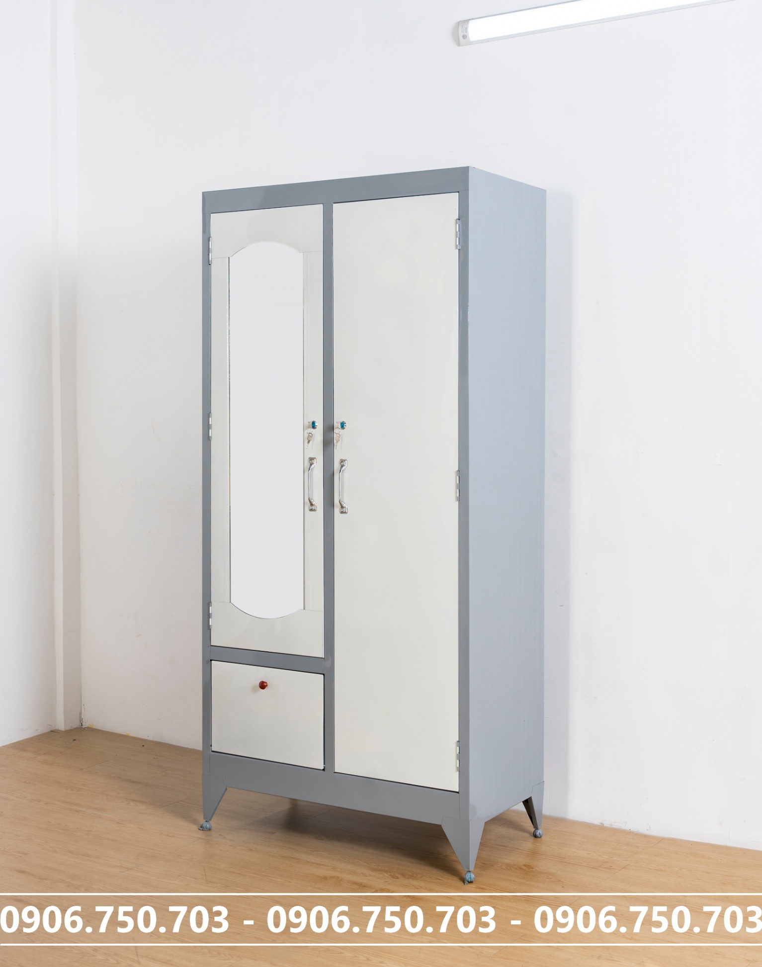 Tủ sắt quần áo cao 1m8 ngang 1m2 (2 cửa)