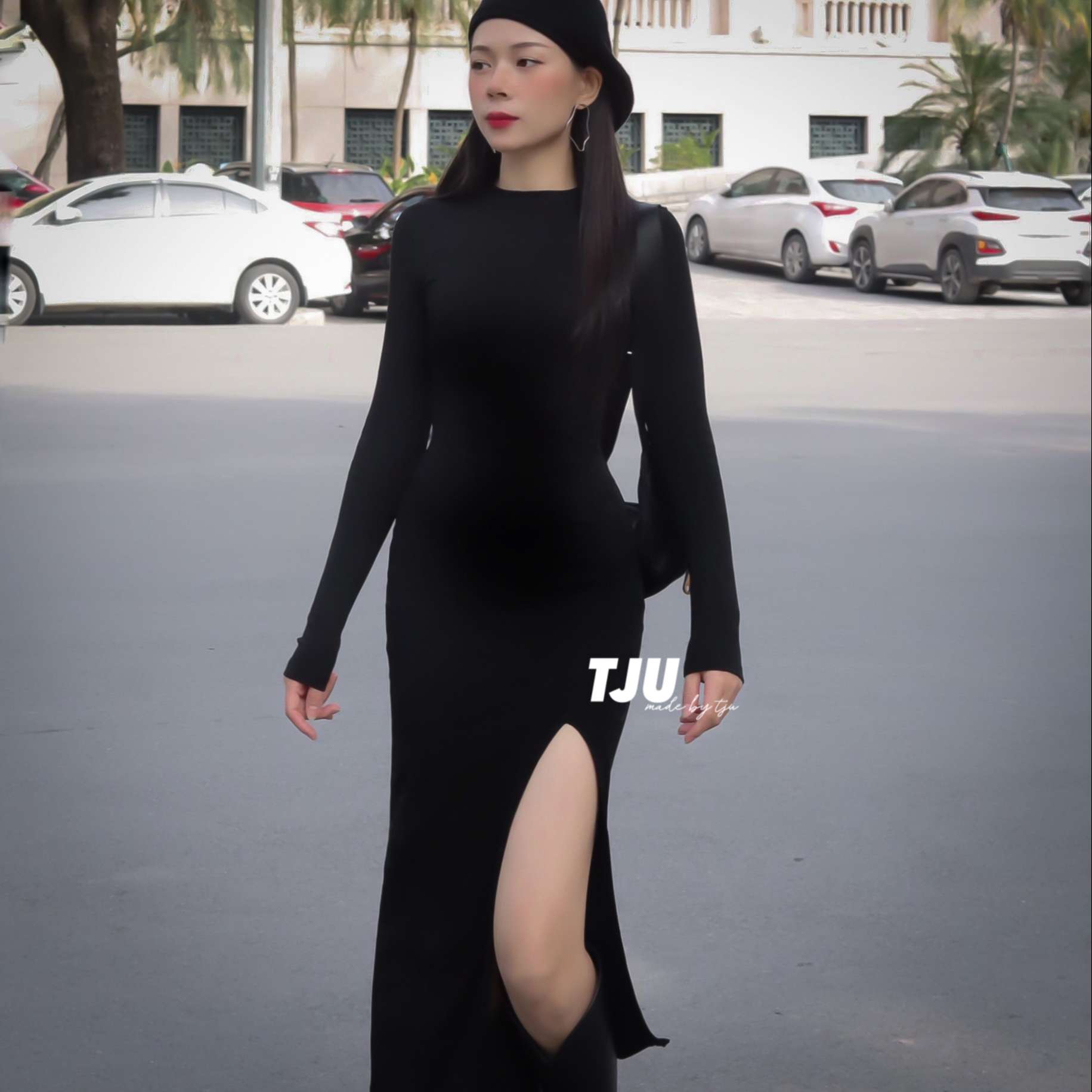 Váy body xẻ chân Panther