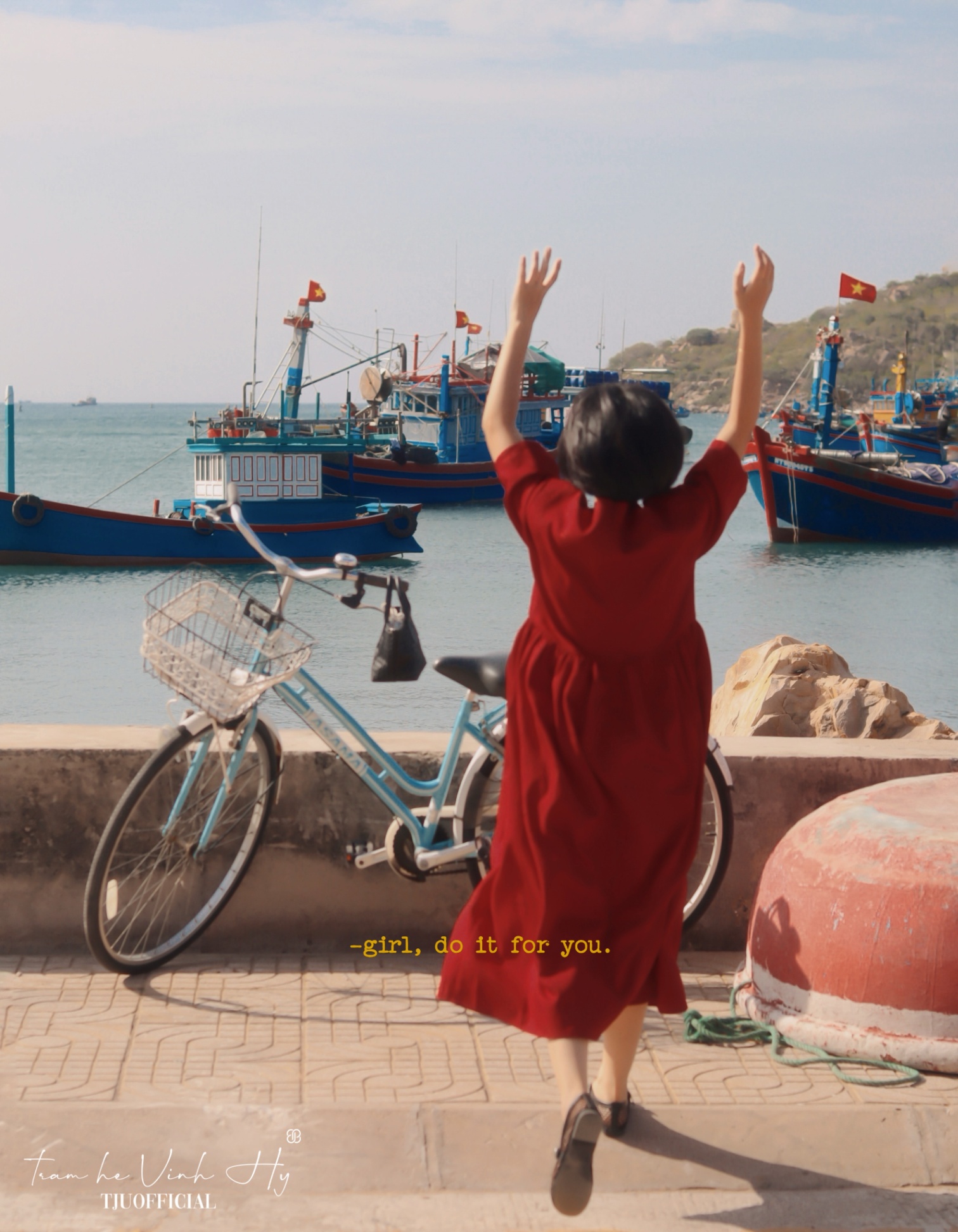 Hoa Trà Ven Biển