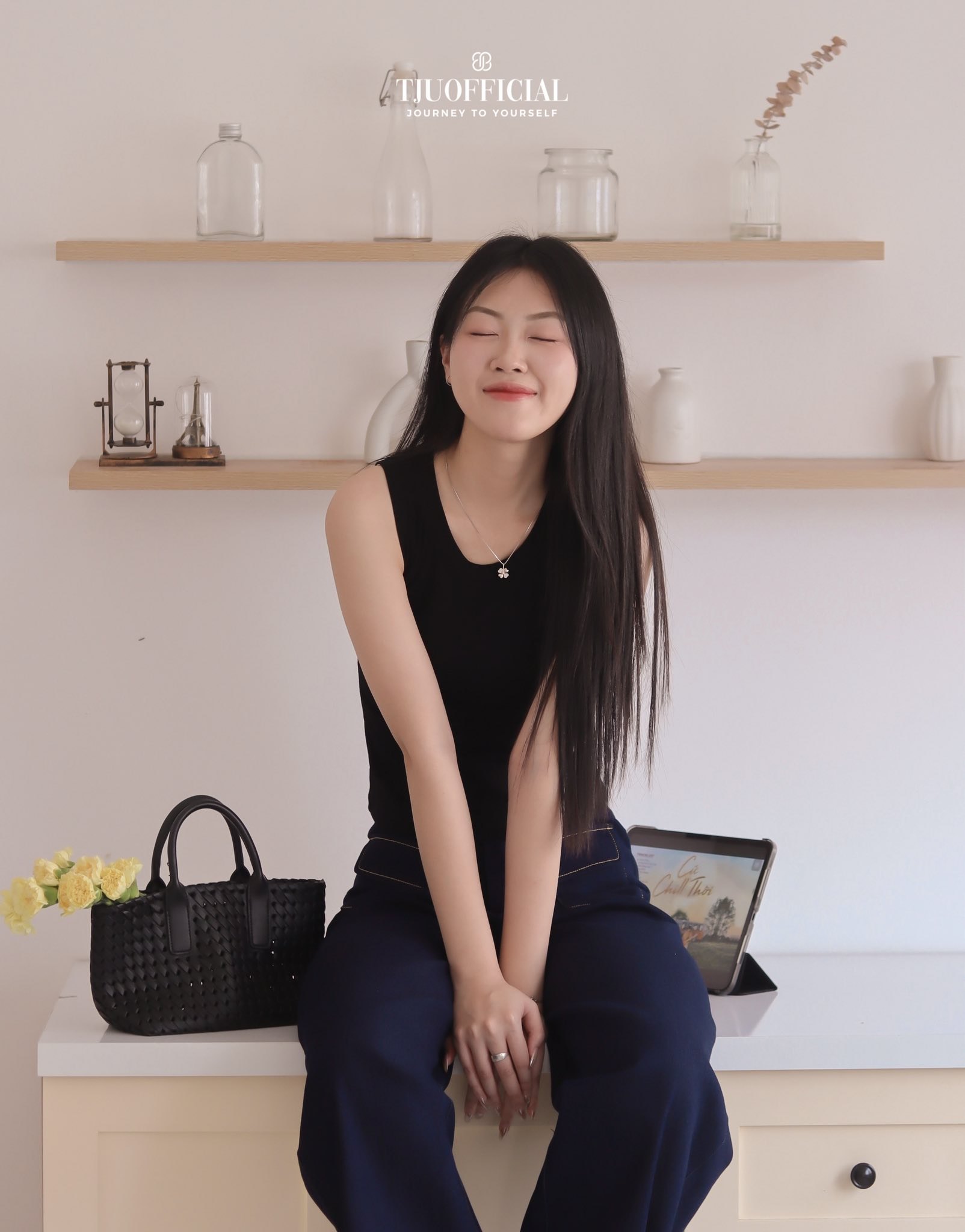 Áo Nắng Dịu Vai Gầy