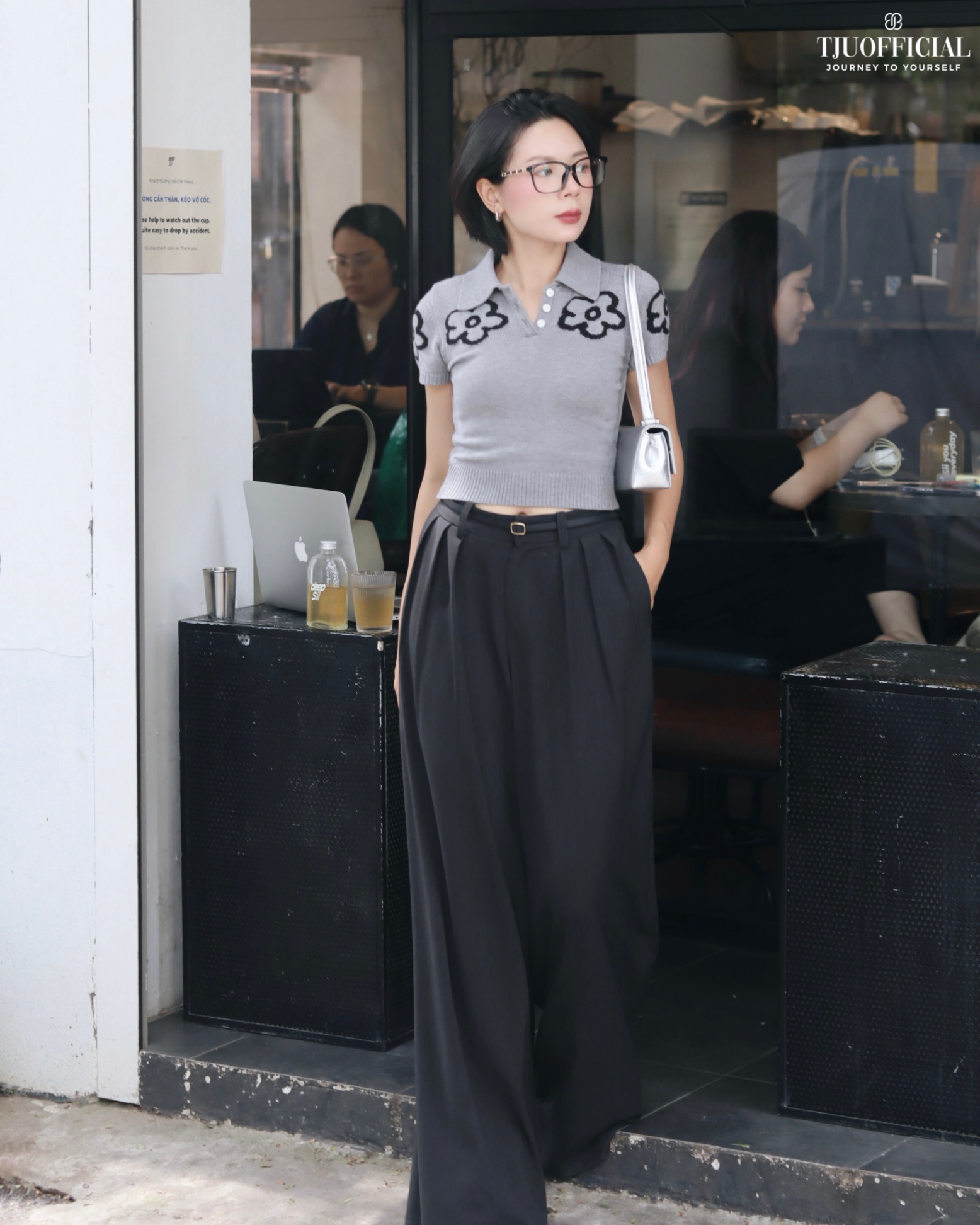 Áo Hoa Tee