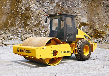 Lí giải nguyên nhân xe lu rung Liugong CLG614 trở nên nổi tiếng tại Việt Nam