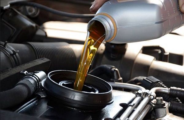 Cách lựa chọn dầu bôi trơn cho máy công trình