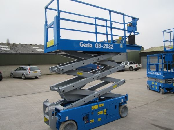 Xe nâng người genie và những điều cần biết