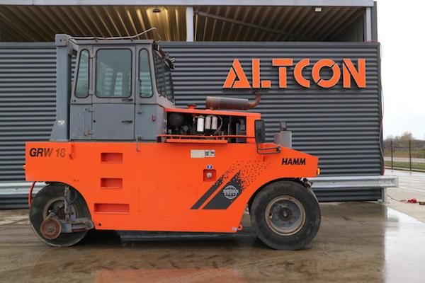 Xe lu bánh lốp Hamm GRW18 có những đặc điểm nổi trội thế nào?