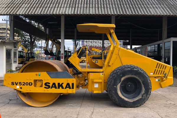 Làm rõ mọi điều về Sakai SV520, điều gì làm cho chiếc xe được nhiều người tin dùng.