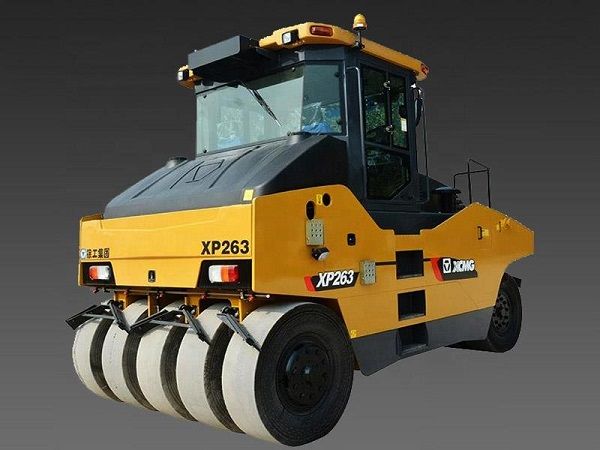 Hướng dẫn điều chỉnh gương chiếu hậu trên xe lu bánh lốp