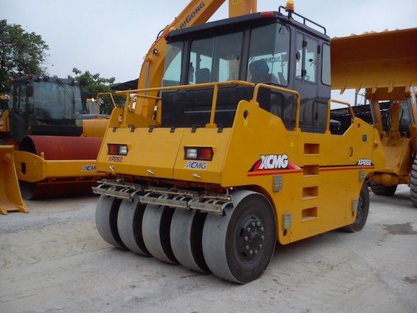 Xe lu bánh lốp có công dụng đáng kể như thế nào?