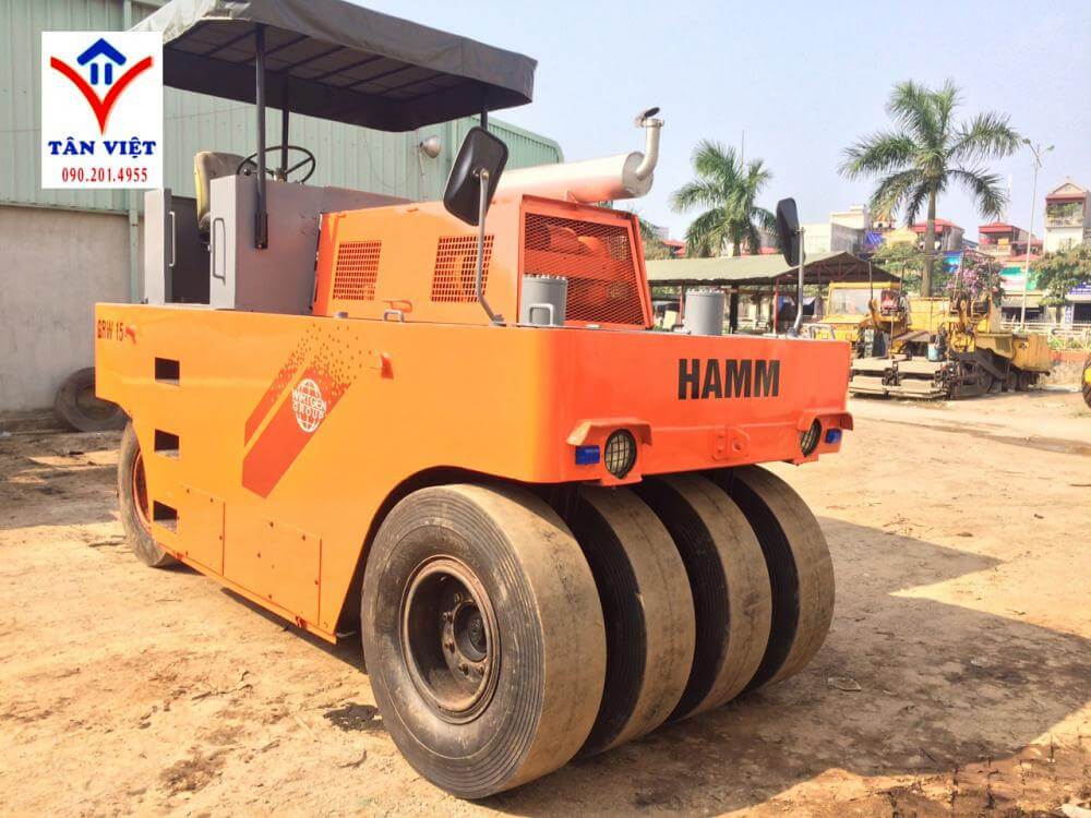 Xe lu lốp 24 tấn Hamm GRW15