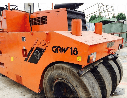 Xe lu 28 tấn Hamm GRW18