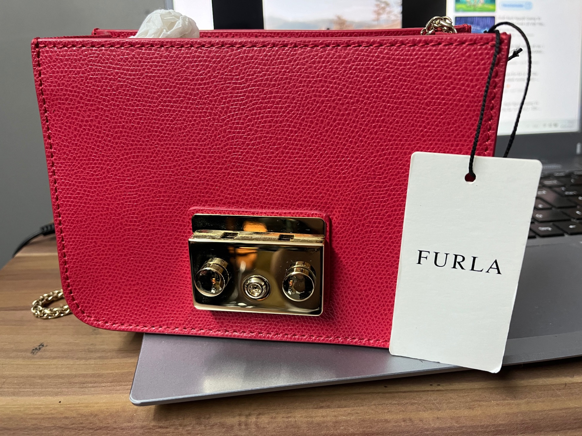 Túi Furla không nắp